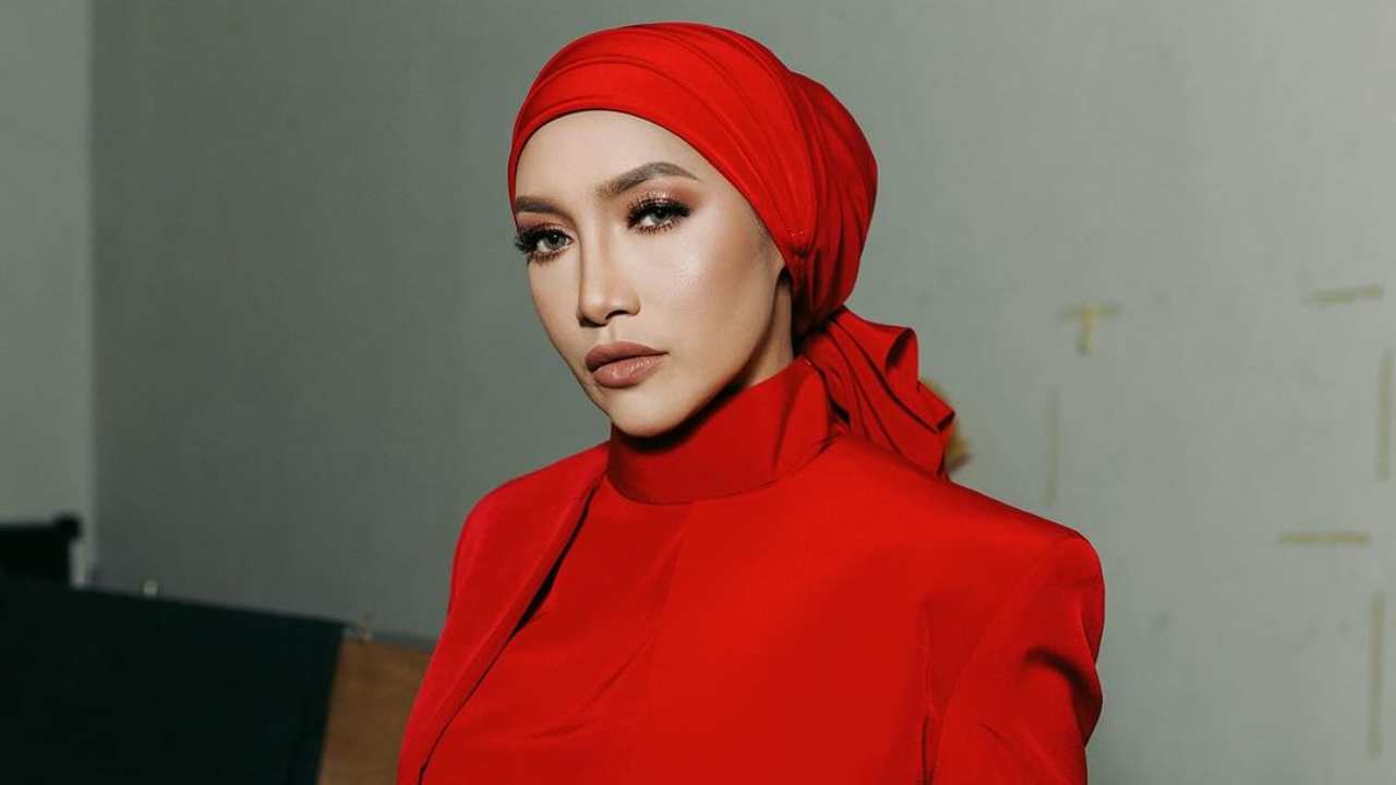 astro-gempak_saya-belum-layak-diberikan-gelaran-biduanita-negara-ziana-zain.jpg