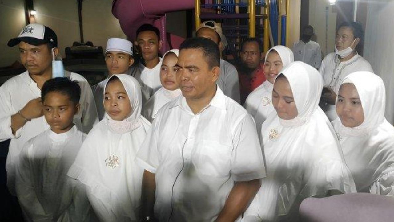 astro_gempak_ada-24-anak-dari-3-isteri-rumah-lengkap-masjid-lelaki-ini-habiskan-rm85-000-sebulan-untuk-nafkah.jpg