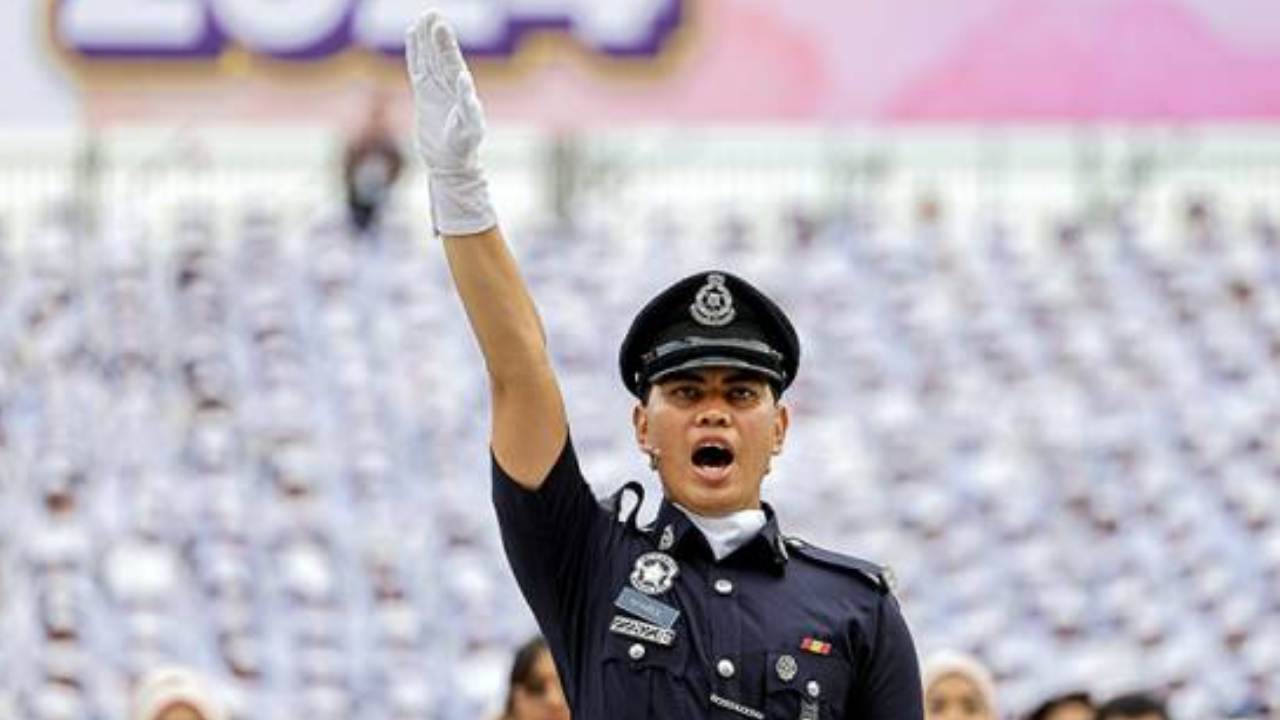 astro_gempak_wira-insiden-tembakan-balai-polis-ulu-tiram-pimpin-ikrar-rukun-negara-laungan-merdeka.jpg