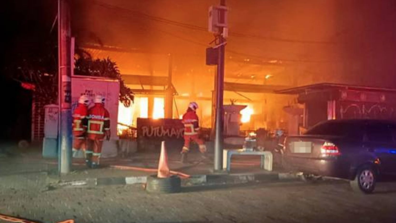 astrogempak_restoran-di-cenang-terbakar.png