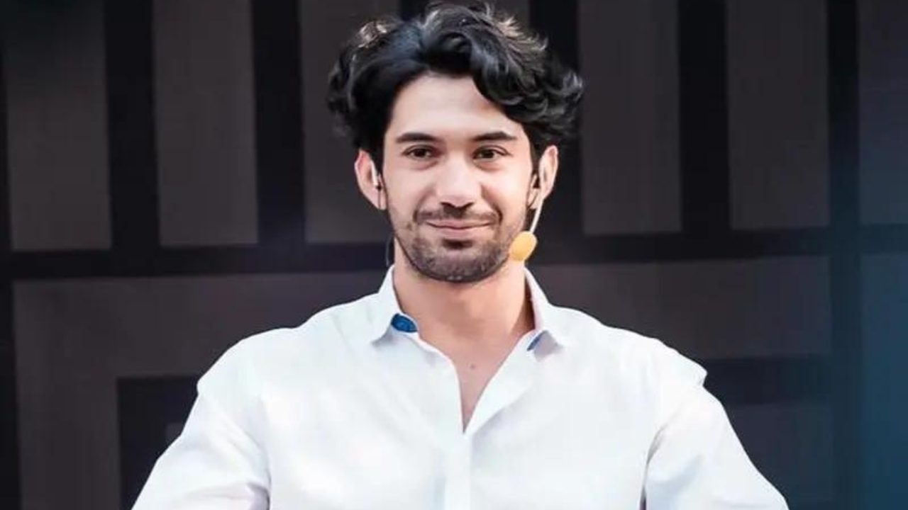 reza_rahadian.jpg