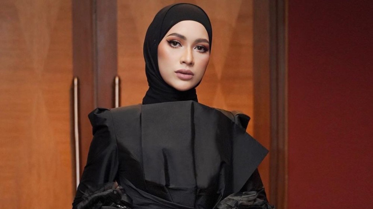 tak-berani-atas-pentas-saya-menyanyi-hanya-suka-suka-zara-zya.jpg