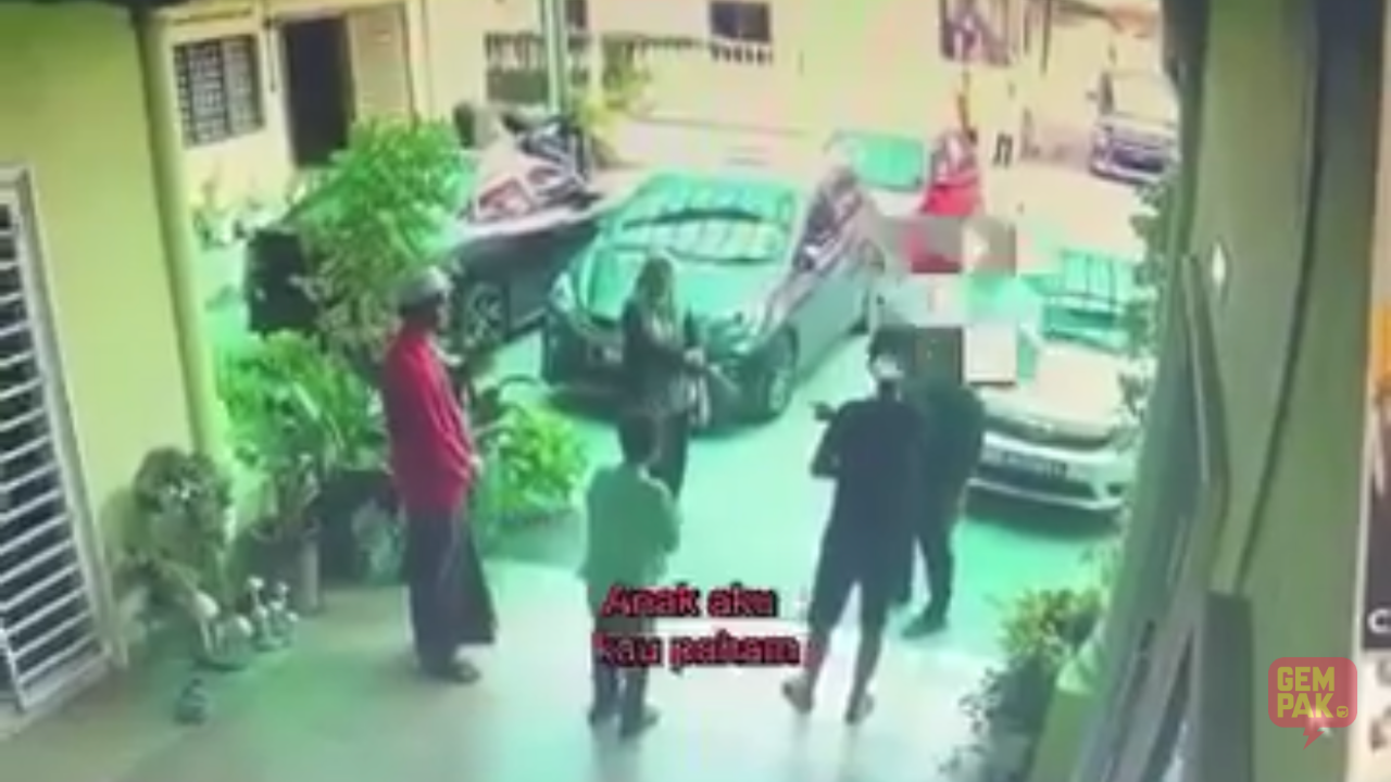 astro-gempak-bapa-marah-ustaz-gunting-rambut-anak.png