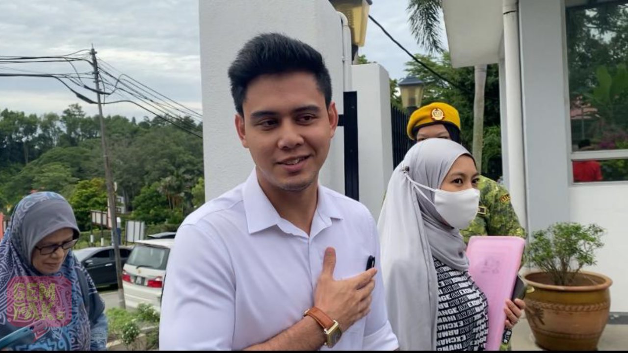astro-gempak-hafidz-datang-mahkamah.jpg