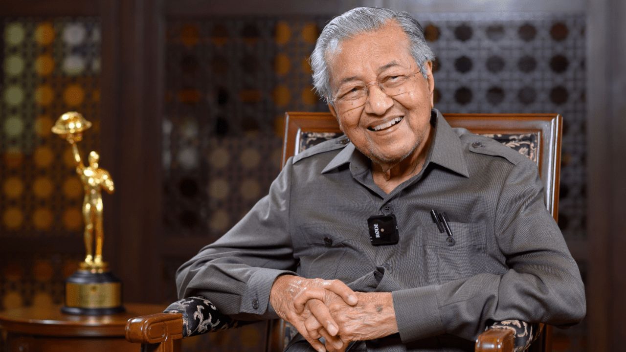 astro_gempak_mahathir.jpg