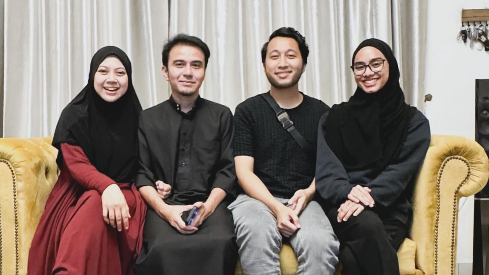 astrogempak_dr-fitri-haris-dikecam-selepas-kongsi-gambar-dengan-alif-teega-aisyah-hijanah,-hilang-2,000-pengikut-di-ig.png
