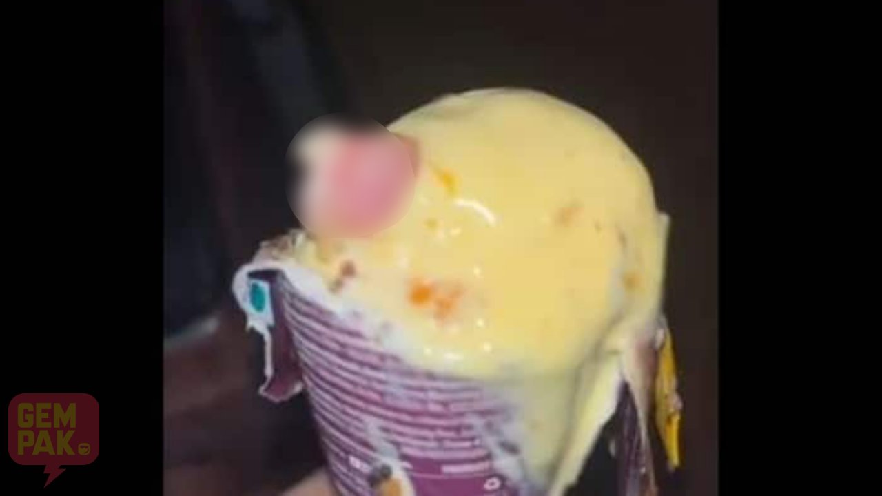 astro-gempak-dalam-aiskrim-ada-jari.jpg