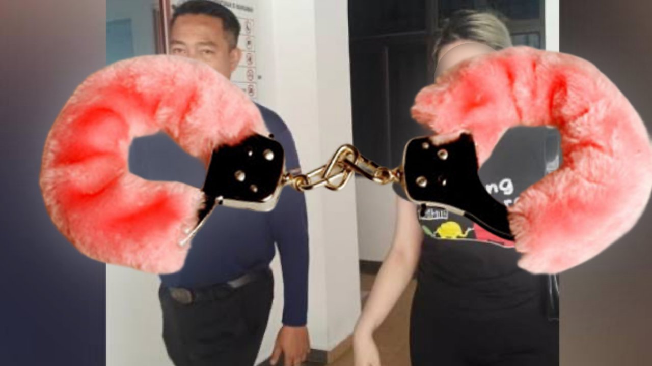 astro-gempak-sex-toys.jpg