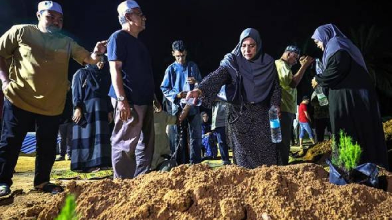 astro_gempak_huzz_kubur.jpg