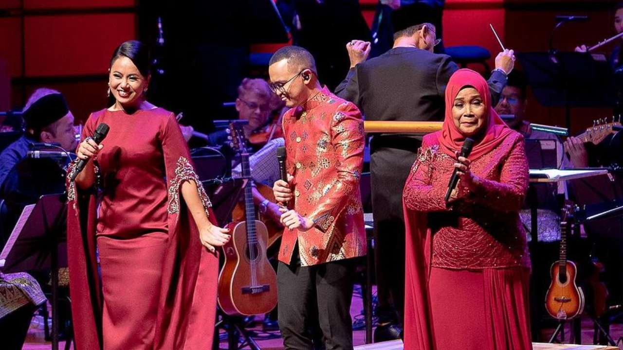 suara-merdu-datuk-yusni-hamid-asmidar-haziq-umpama-magis-di-konsert-simfoni-budaya-keroncong.jpg
