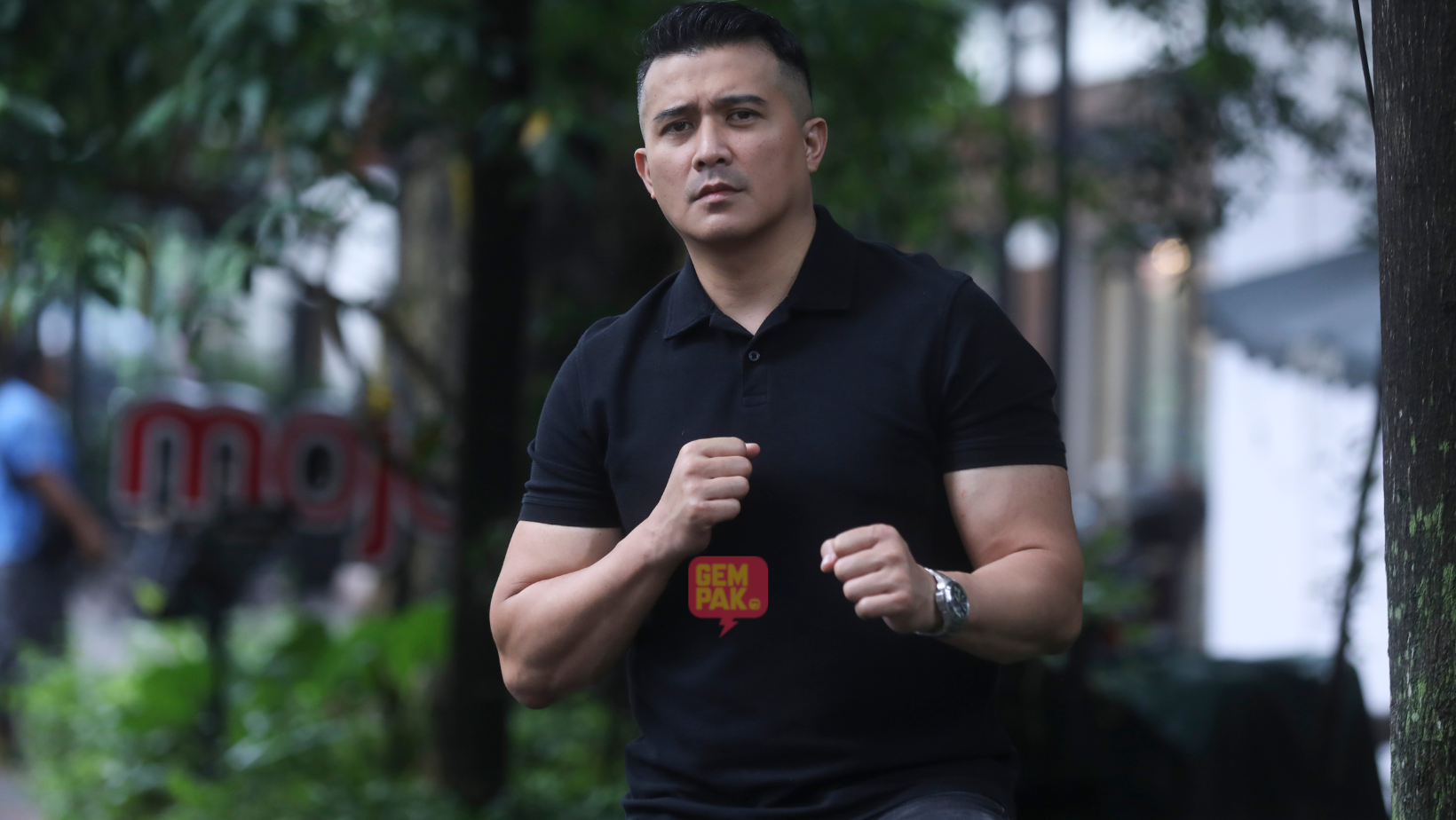 astrogempak_aaron-aziz-pegang-watak-sebagai-abang-sulung-dalam-filem-the-experts.png