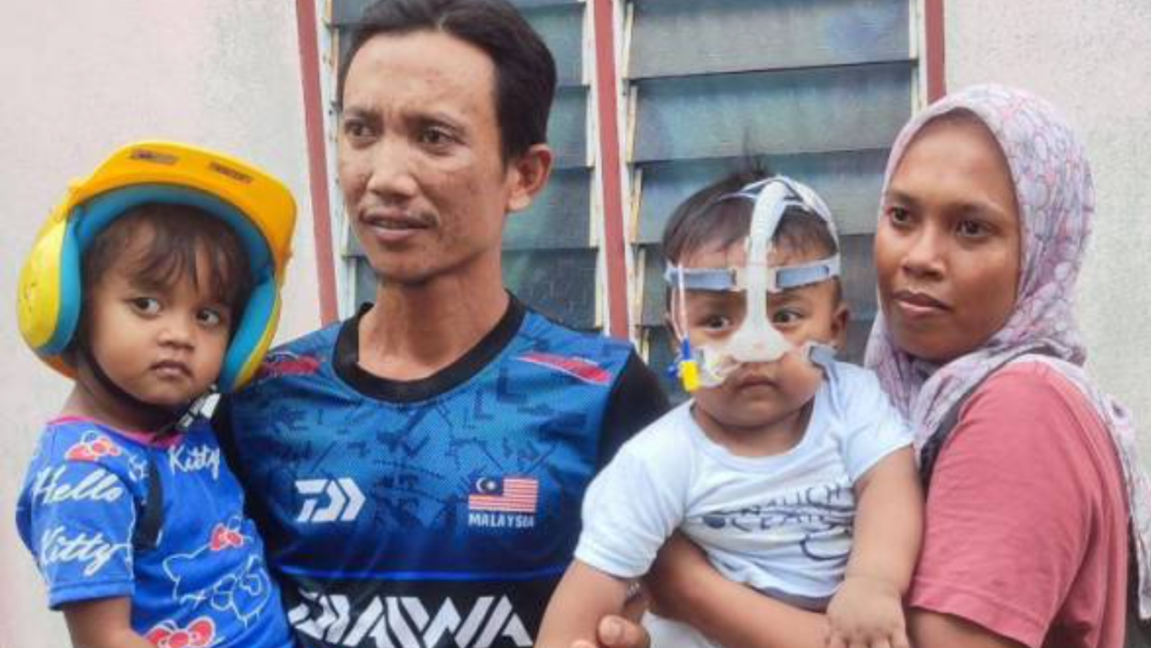 astrogempak_keluarga-bawa-bayi-pakat-alat-bantuan-pernafasan-tak-sangka-viral.png