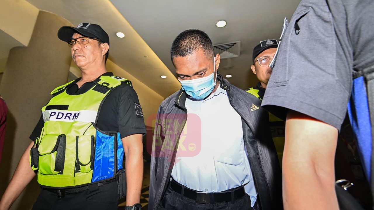 astrogempak_suspek_upnm_tak_mengaku_bersalah.jpg