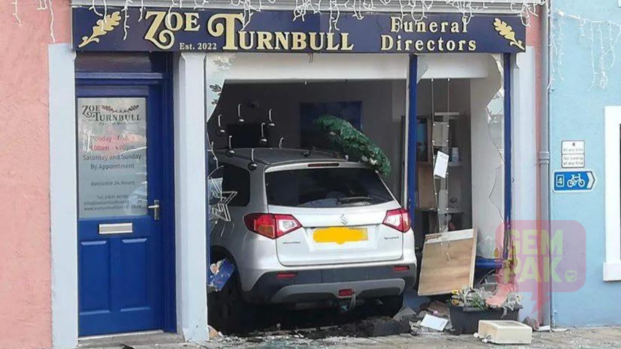 astro-gempak_lelaki_langgar_kedai_ex-gf.jpg