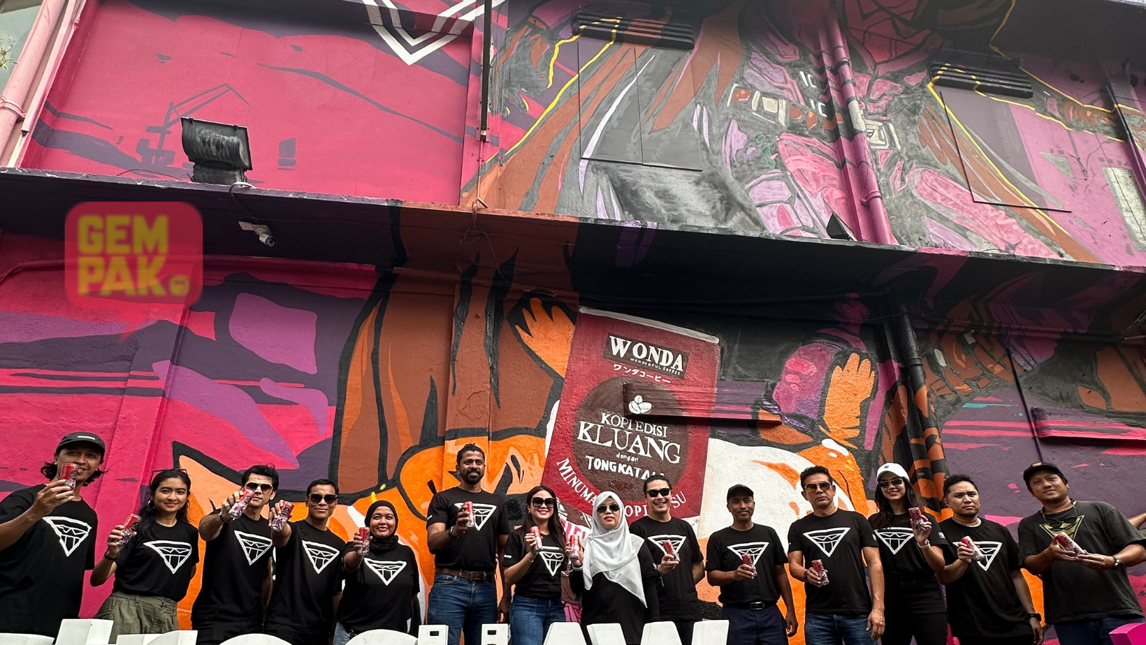 astrogempak_keluang-man-mural.png