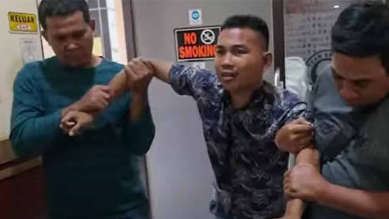 astrogempak_-lelaki_geram_bakar_rumah.jpg