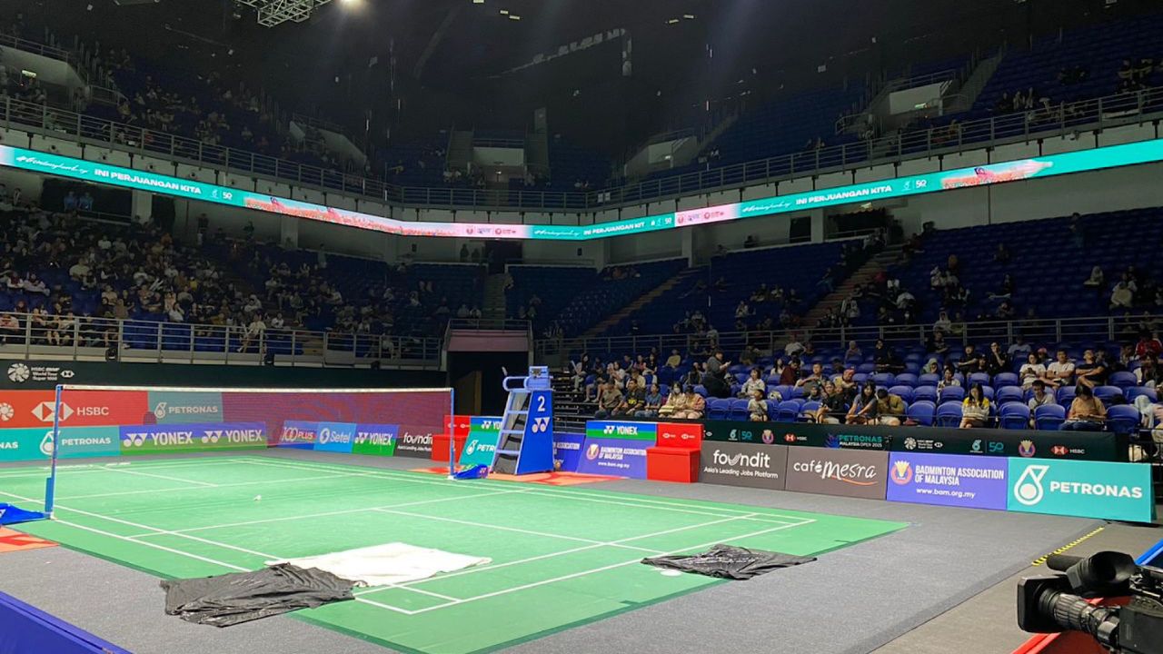 astrogempak_stadium_badminton_bocor_kejohanan_badminton-terbuka_malaysia.jpg
