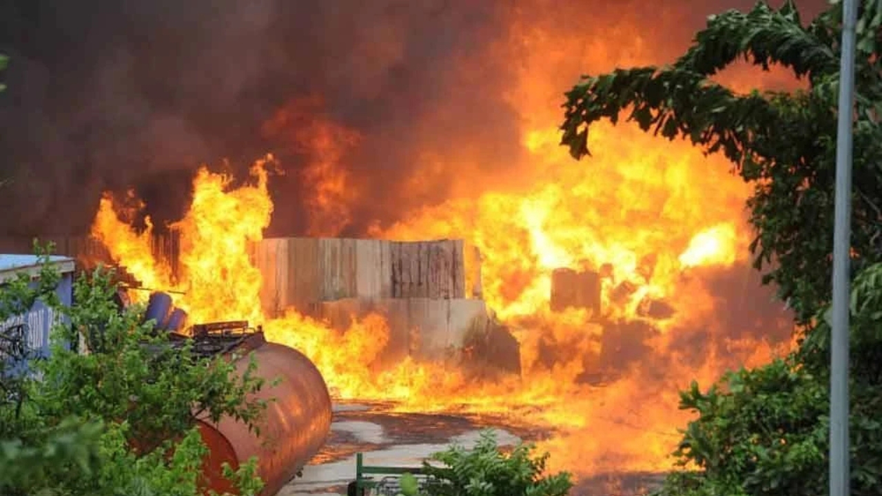 astro_gempak_stor-terbakar-(1).jpg