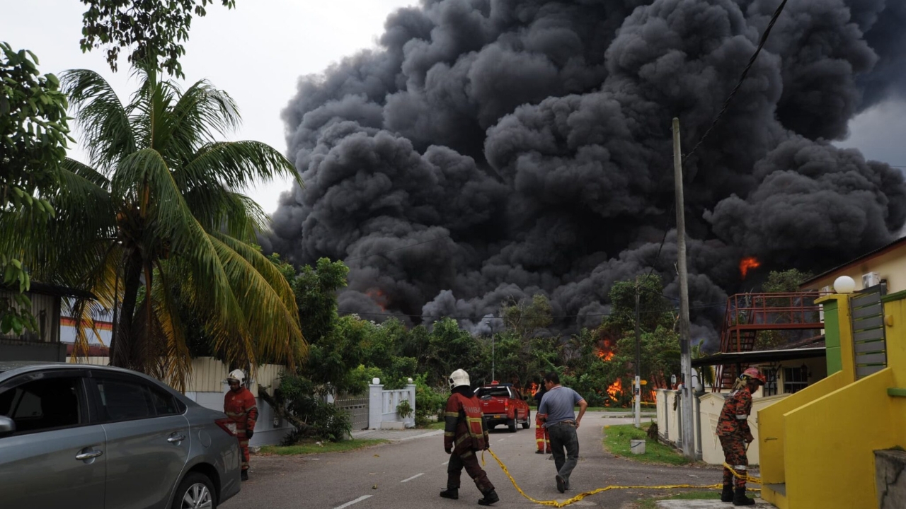 astro_gempak_stor-terbakar.jpg