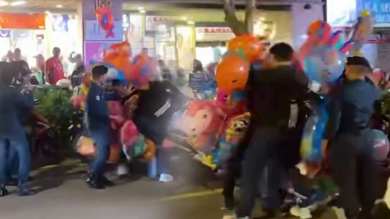 astrogempak_penjaja-belon.jpg