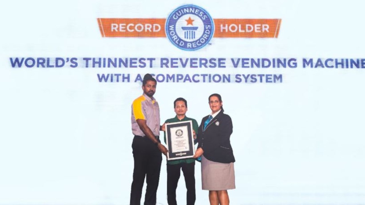 astro_gempak_atlas-vending-diiktiraf-guinness-world-record.jpg