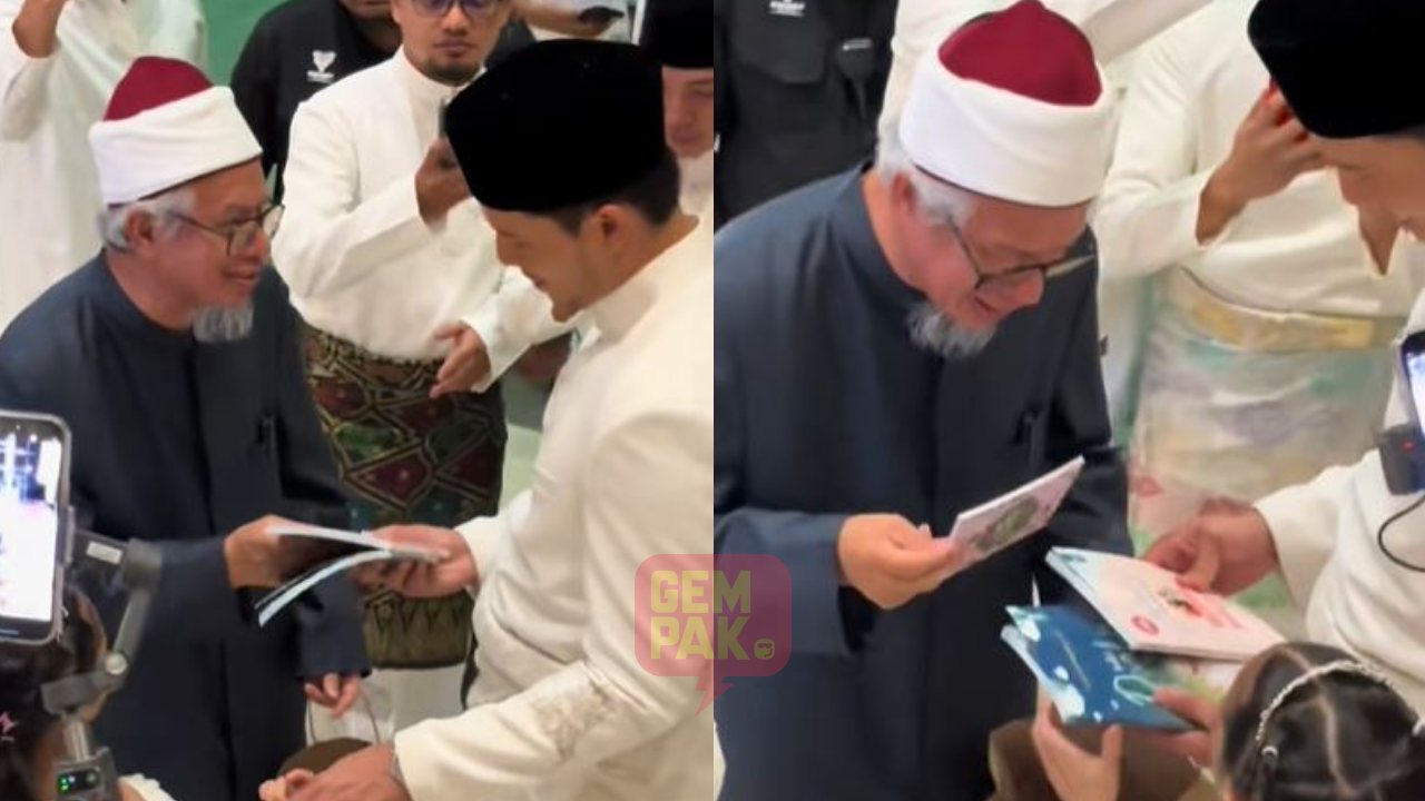 Dr Zulkifli Mohamad Hadiahkan Buku Buat Fattah Amin & Amira Othman, Netizen Komen 