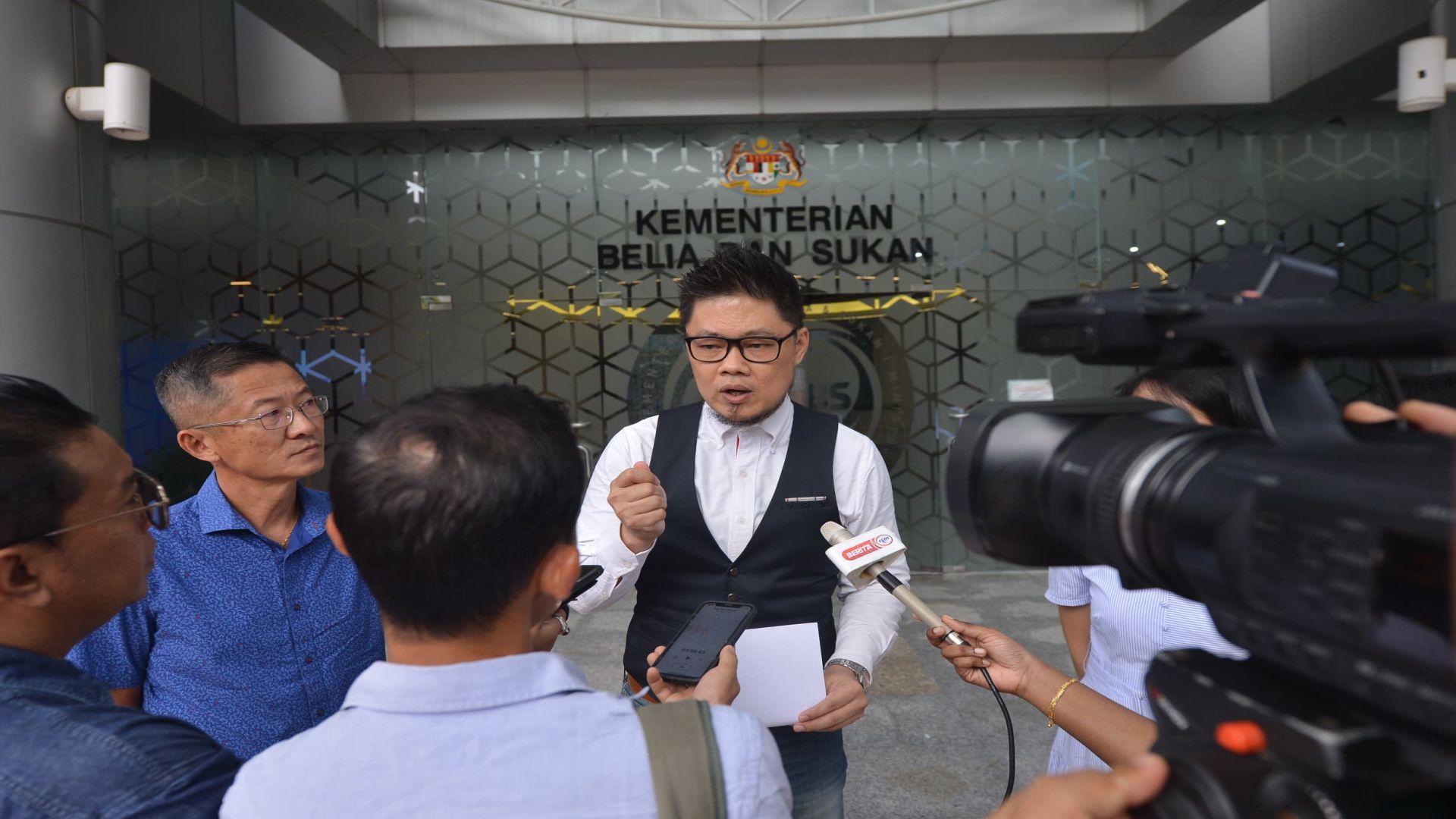 Pimpinan Persatuan Ping Pong Selangor hantar aduan rasmi ke pejabat ...