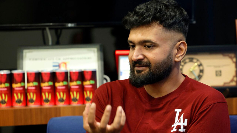 Gisnervern Arikrishnan explains about his products.