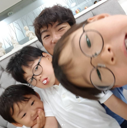 WanSui_02.jpg WanSui_02.jpg