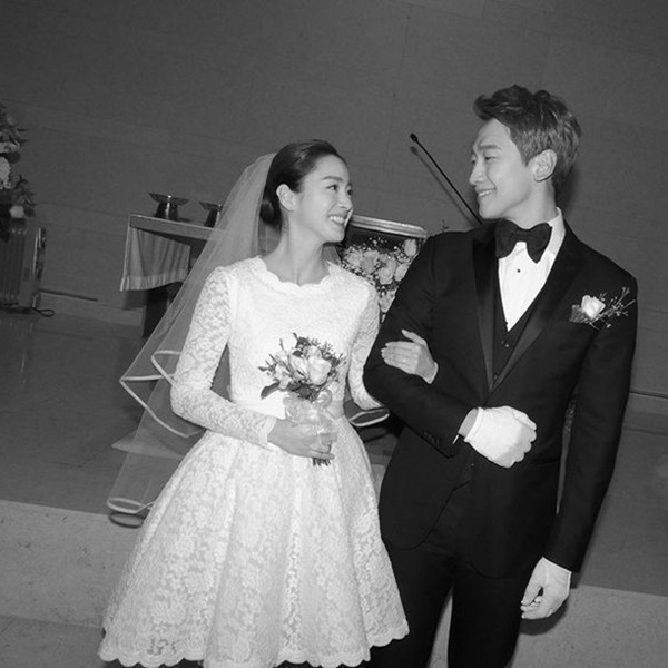 rain_wife_01.jpg rain_wife_01.jpg