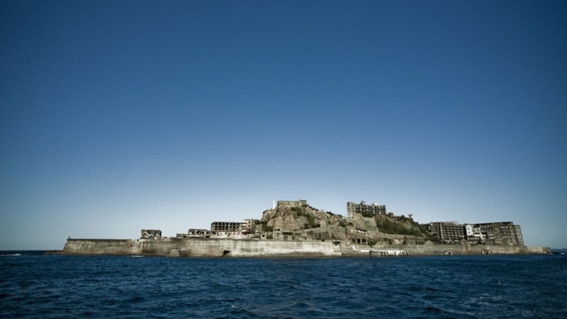 thebattleshipisland_01.jpg thebattleshipisland_01.jpg