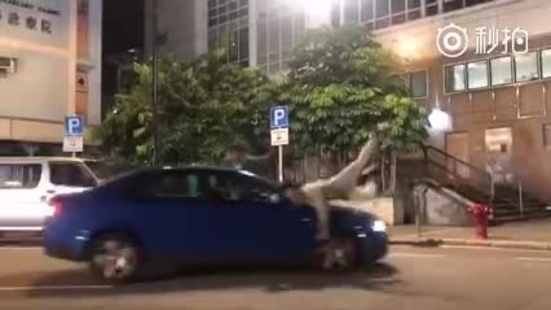 oscar_leg_05.jpg oscar_leg_05.jpg