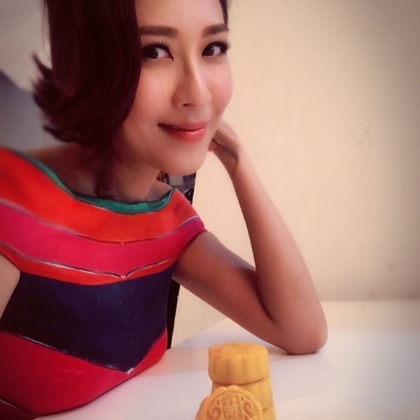 natalie_cake_06.jpg natalie_cake_06.jpg