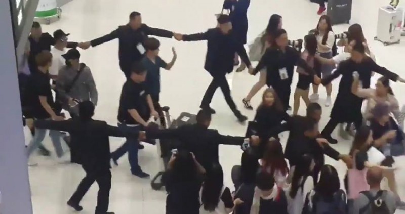 bodyguard_04.jpg bodyguard_04.jpg