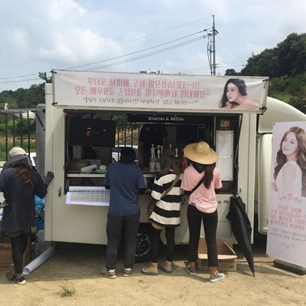 rain_wife_03.jpg rain_wife_03.jpg