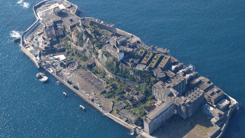 thebattleshipisland_02.jpg thebattleshipisland_02.jpg