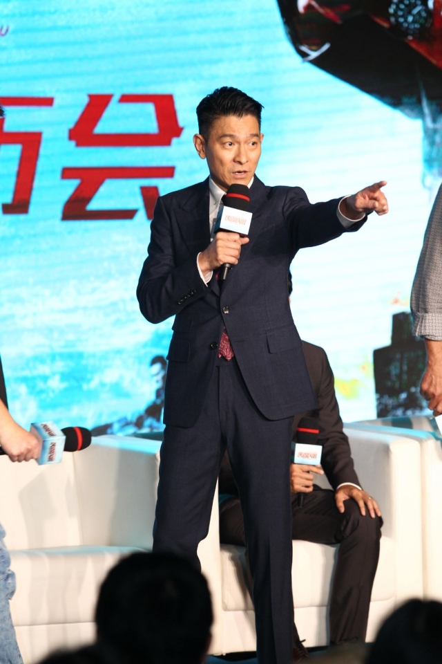 andylaulau1.jpg andylaulau1.jpg