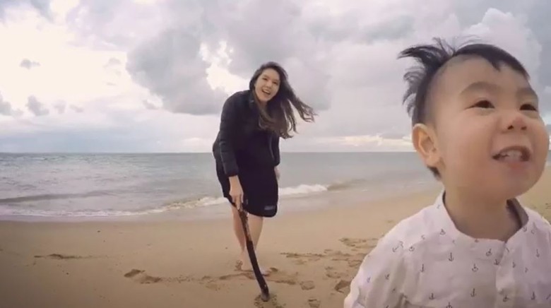 Ella_03.jpg Ella_03.jpg