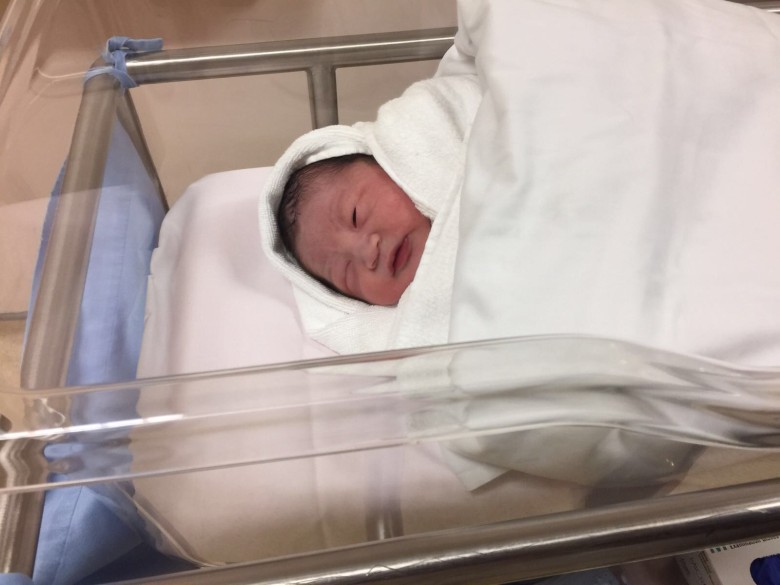 Baby_01.jpg Baby_01.jpg