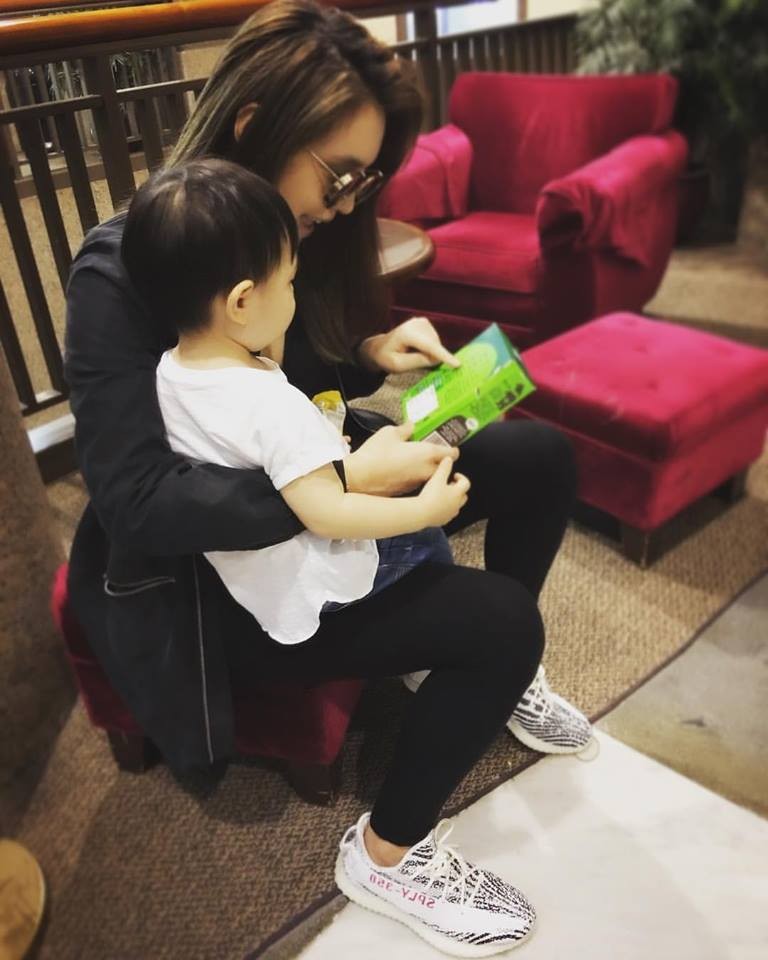 Ella_04.jpg Ella_04.jpg