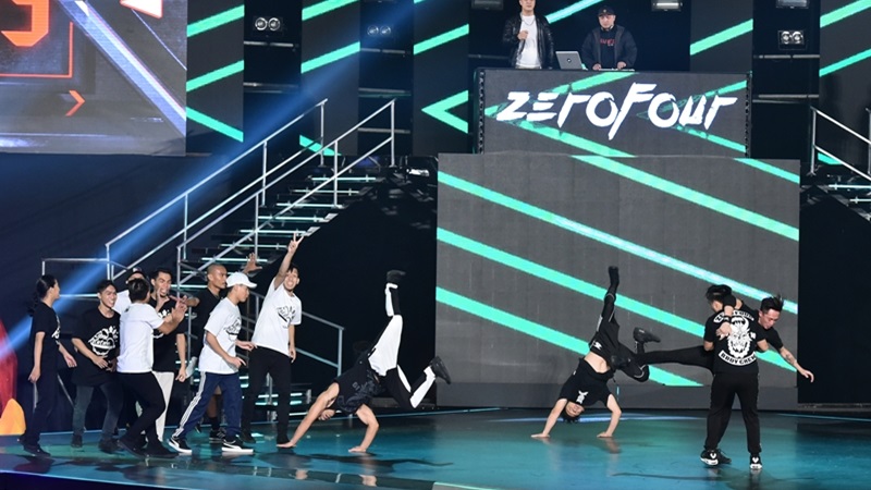 zerofour_06.jpg zerofour_06.jpg