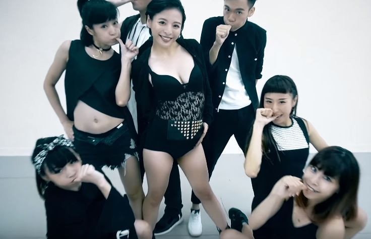 SodaGreen_0.jpg SodaGreen_0.jpg