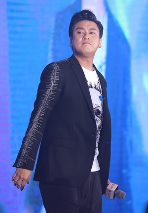 ZhuXiaoTian_01-(1).jpg ZhuXiaoTian_01-(1).jpg