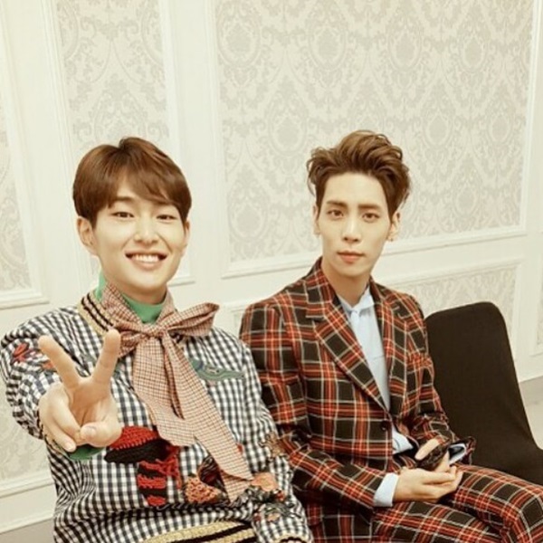 onew_2.jpg onew_2.jpg