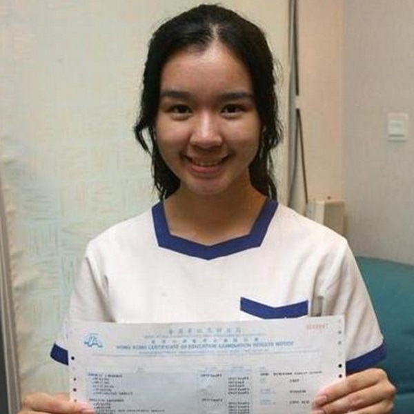 louisa_02.jpg louisa_02.jpg