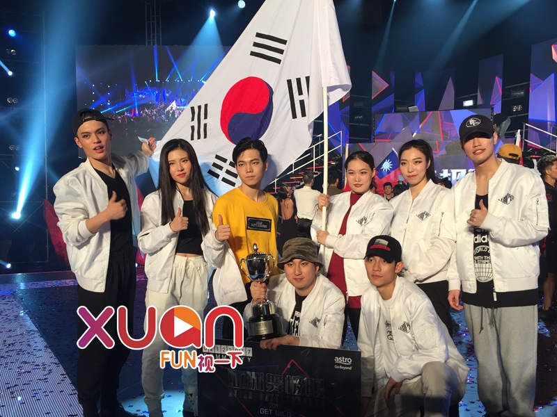 zerofour_02.jpg zerofour_02.jpg