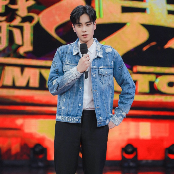 huyitian_01.jpg huyitian_01.jpg
