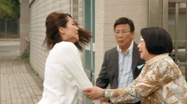 sharon3.jpg sharon3.jpg