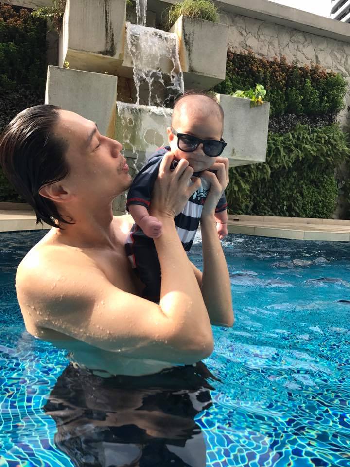 EllaSwim_08.jpg EllaSwim_08.jpg