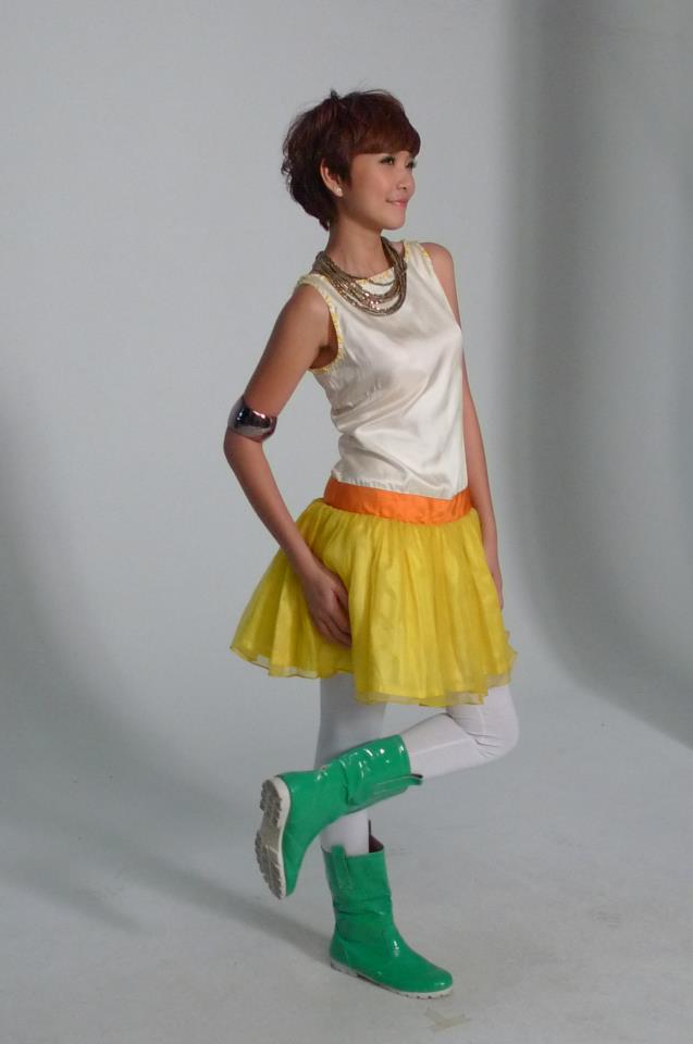 2012-2-非常好歌主持宣传照.jpg 2012-2-非常好歌主持宣传照.jpg